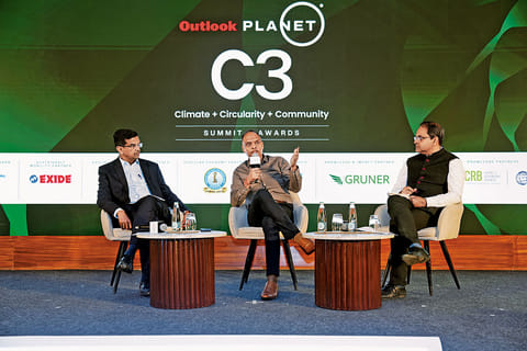 (L-R) Rajesh Menon, Nitin Gupta and Souvik Bhattacharjya shared their thoughts on Building India's End-of-Life Vehicle Ecosystems