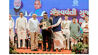 Marengo CIMS Hospital’s Cardiac Surgeon Dr. Dhaval Naik receives Gujarat Garima Award Marengo CIMS Hospital’s Cardiac Surgeon Dr. Dhaval Naik receives Gujarat Garima Award