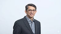 Twitter : Ravi Pandit