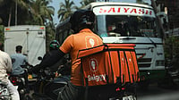 Amazon, Swiggy Launch Heatwave Aid for Delivery Partners Amid Rising Temperatures Delivery partner fulfilling an order during summer heat in India