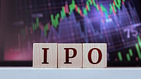 Muthoot FinCorp Eyes ₹4,000 Cr IPO; Board Clears Stock Split Muthoot FinCorp Eyes ₹4,000 Cr IPO; Board Clears Stock Split