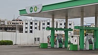 Petrol pumps amid rising crude prices reshape India’s retail fuel market