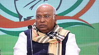 Congress President Kharge Attacks Modi Govt Over Rising Fuel Prices Despite Lower Crude Oil Congress President Kharge Attacks Modi Govt Over Rising Fuel Prices Despite Lower Crude Oil