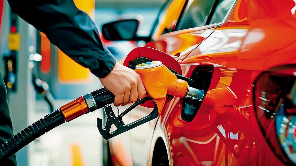 India's Fuel Exports Fall to Lowest Since 2022 Amid Refinery Maintenance, Domestic Demand