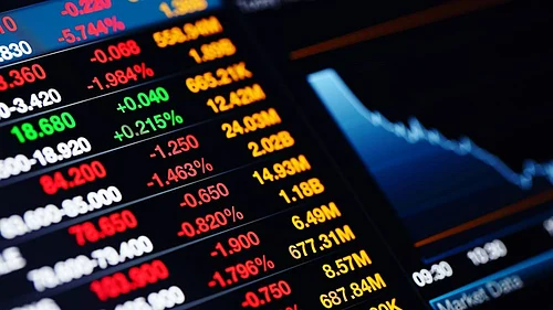 Sensex Recovers 900 Points From Days Low; Banking Stocks Lead Comeback