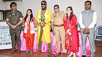 Mumbai Police To Receive Monsoon Protection Across Seven Police Stations: Lions Club Of Mumbai SOL And RASYS Unite In Tribute To Frontline Heroes Mumbai Police To Receive Monsoon Protection Across Seven Police Stations: Lions Club Of Mumbai SOL And RASYS Unite In Tribute To Frontline Heroes