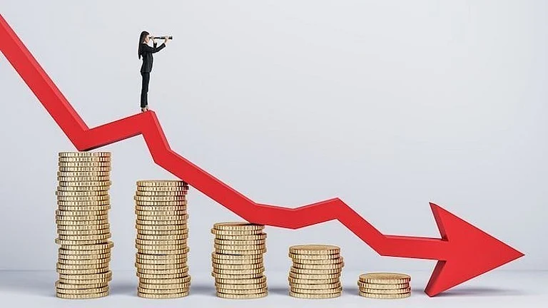 Rupee Falls 10 Paise to 94.86 Against US Dollar in Early Trade - null