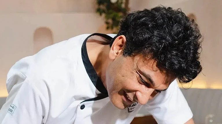Vikas Khanna Invests in New York's Kolkata Chai Co - null