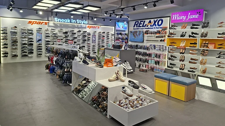 Launches its new store format in Vasundhara- designed for a more intuitive, engaging, and seamless footwear shopping experience - null