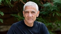 X : Vinod Khosla