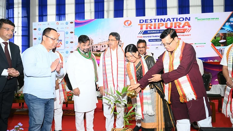 Tripura Secures ₹1.21 Lakh Cr Investment Intent Through 342 MoUs - null