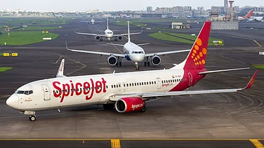 Why Are Four SpiceJet Boeing 737 Max Jets Facing Repossession | Explained