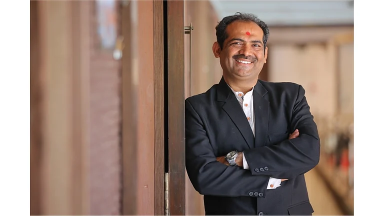 Nilesh Jogal - null