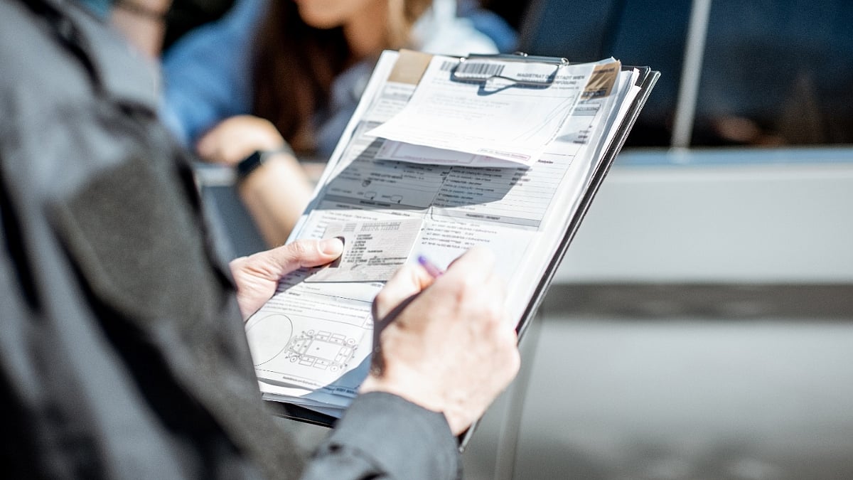 Documents To Carry While Driving To Avoid Traffic Challans
