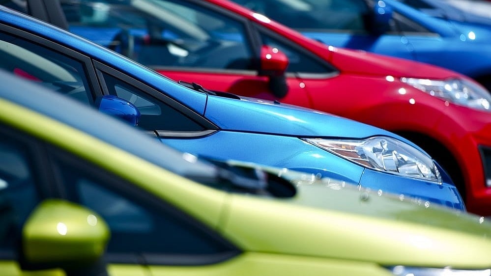 Passenger Vehicle Sales Surge 33% in July to Record High on Strong Demand