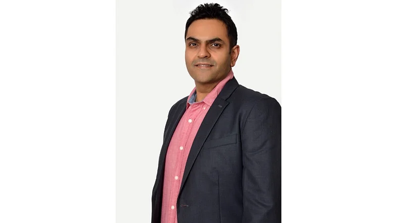 Dr. Akshay Batra