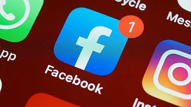 Govt Warns Android Users Of Porn Apps On Instagram, Facebook That Can Steal OTPs, Bank PINs