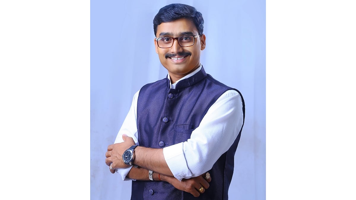 Dr. Yuvraj Ramchandra Yedure President of the Maha NGO Development Association - null