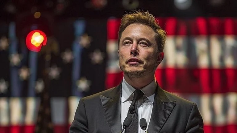 Tesla CEO Elon Musk - Twitter