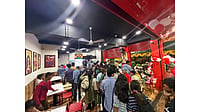 Gujarat-born QSR brand expands to 282 stores with its first outlet in Maharashtra, witnessing strong consumer response and queues at Nalasopara