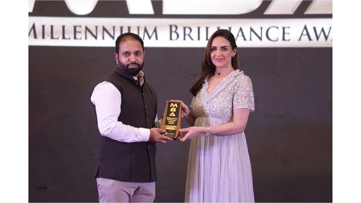Astrologer Karan Sharma and Bollywood actress Esha Deol - null