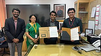 Simandhar Education Partners With Symbiosis College Of Arts And Commerce To Offer US CPA, CIA And EA Alongside Undergraduate Studies L-R: Mr. Chinmay Sawant, Business Development Manager, Simandhar Education; Dr. Tessy Thadathil, Vice Principal, Symbiosis College of Arts and Commerce; Pune: Mr. Sripal Jain, Co-founder, Simandhar Education; Prof Dr. Manojkumar P Devne, Principal, Symbiosis College of Arts and Commerce, Pune