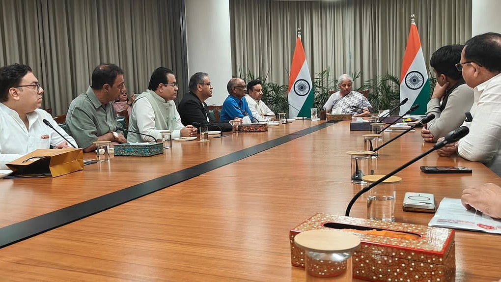 Traders Withdraw 'No UPI Day' Call After Meeting With FM Sitharaman - null