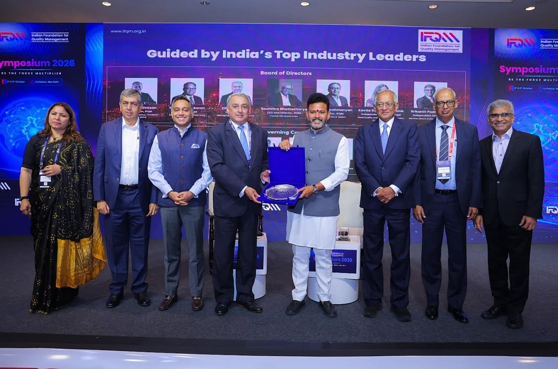 Shri Kinjarapu Rammohan Naidu, Hon’ble Minister of Civil Aviation, Government of India with GC members of IFQM. - null