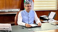 Govt To Release AI Regulation Consultation Paper In A Month, Eyes Indigenous GPUs In 3-4 Years: Vaishnaw