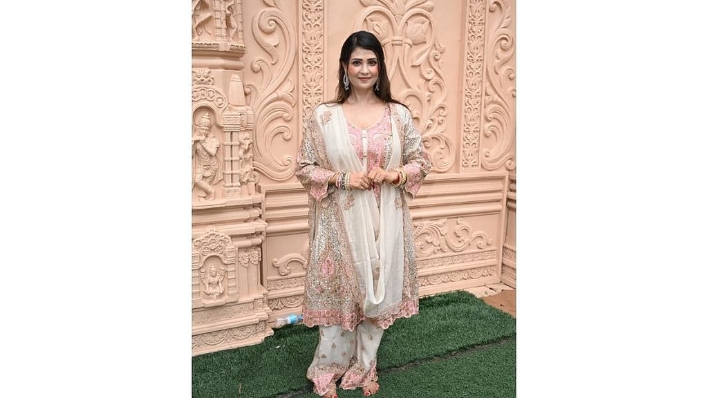 Singer Rashmi Aarya