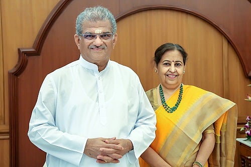 SKDRDP, led by  Dharmadhikari Dr Veerendra Heggade and Mathrushri Hemavathi V. Heggade, wins the Elaben Memorial Award 2025–26 for its commitment to women’s empowerment - null