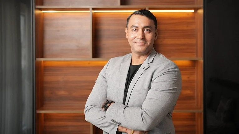 The AM Realty Solutions Founder is Building a Personal Brand Around Real Estate, Entrepreneurship and Long-Term Wealth - null