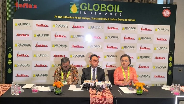(From L-R): Dr. Fadhil Hasan, Senior Economist and Head of the Foreign Affairs Division, Indonesian Palm Oil Association (GAPKI); Mr. Eddy Martono, Chairman, GAPKI; and Ms. Lolita Bangun, Deputy Secretary-General, GAPKI. - null