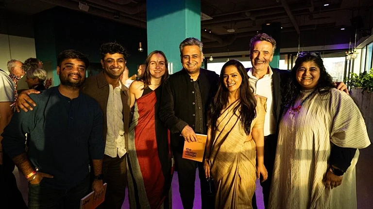 The Design Village by Mridu Sahai Patnaik and Paul Hekkert: design education for a changing world. - null