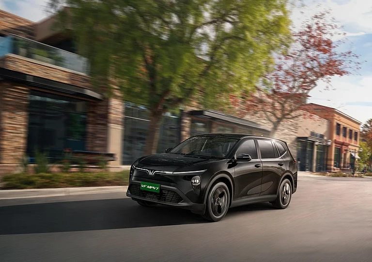 The VinFast MPV 7 tackles these everyday challenges with practical features designed around how families actually use a car - null