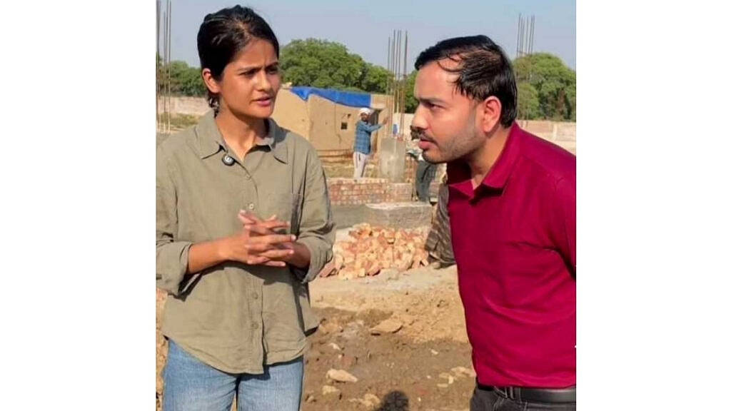 Jagriti Mishra and Alakh Pandey - null