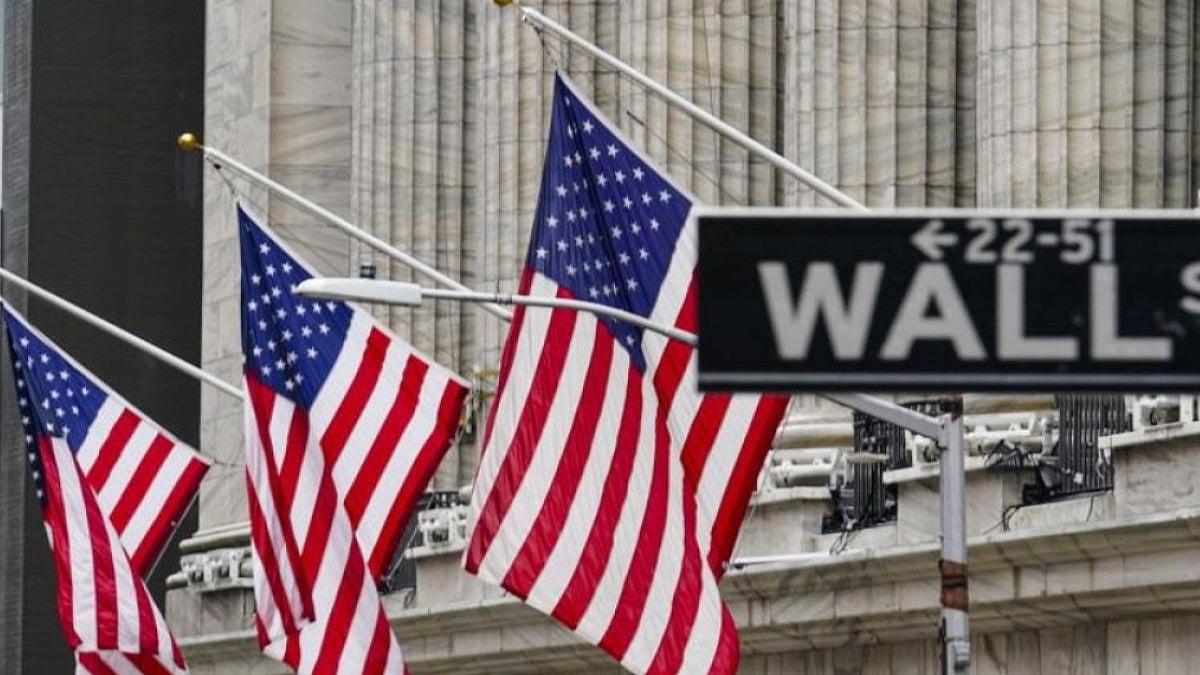  Lull in economic activity during lockdowns was followed by rapid recovery fueled by fiscal stimulus