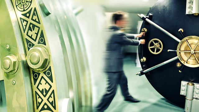 Banks Are Adopting Digital Transformation To Compete With Neobanks