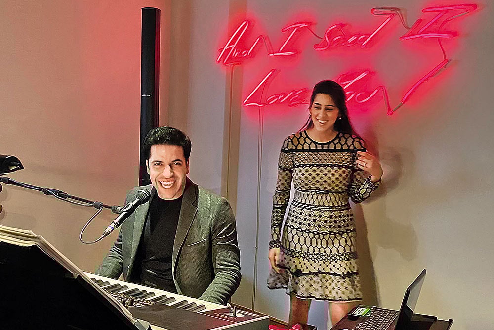 Outlook Description : Outlook Image