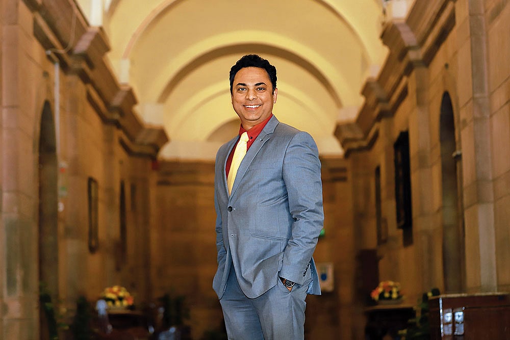 Outlook Description : Outlook Image