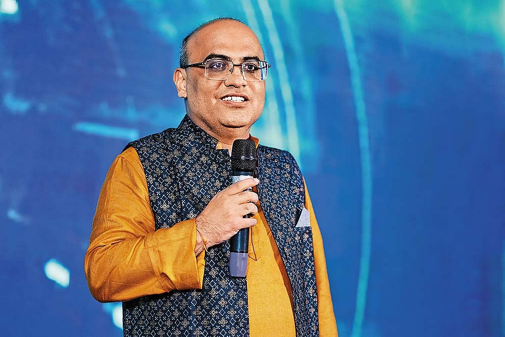 Outlook Description : Outlook Image