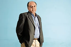 Outlook Description : Outlook Image