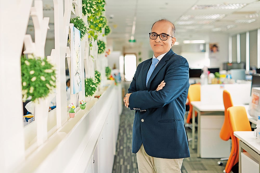 Outlook Description : Outlook Image