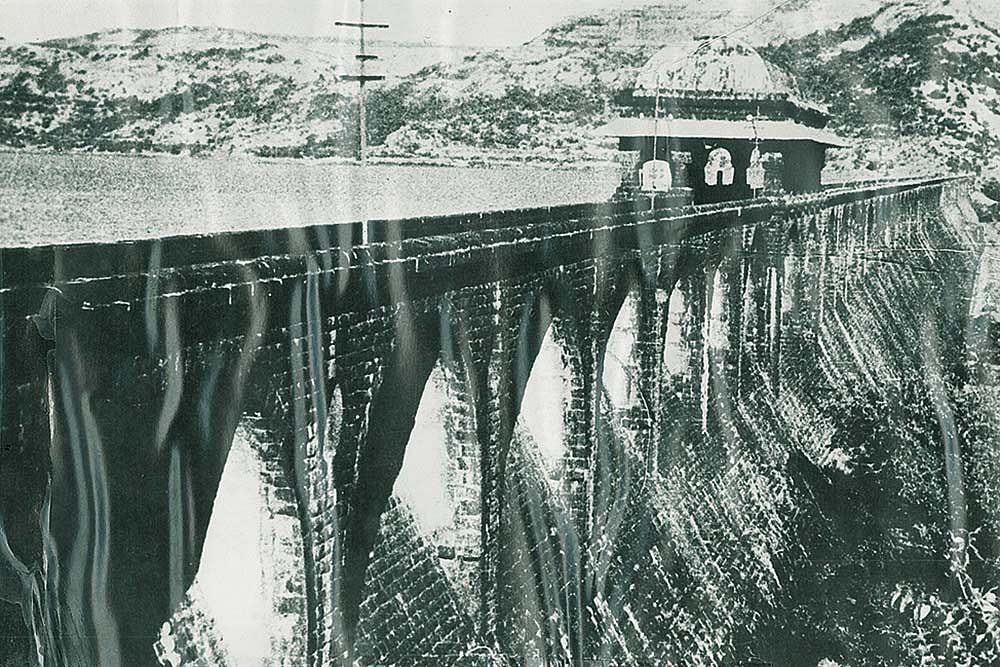 Outlook Description : Outlook Image