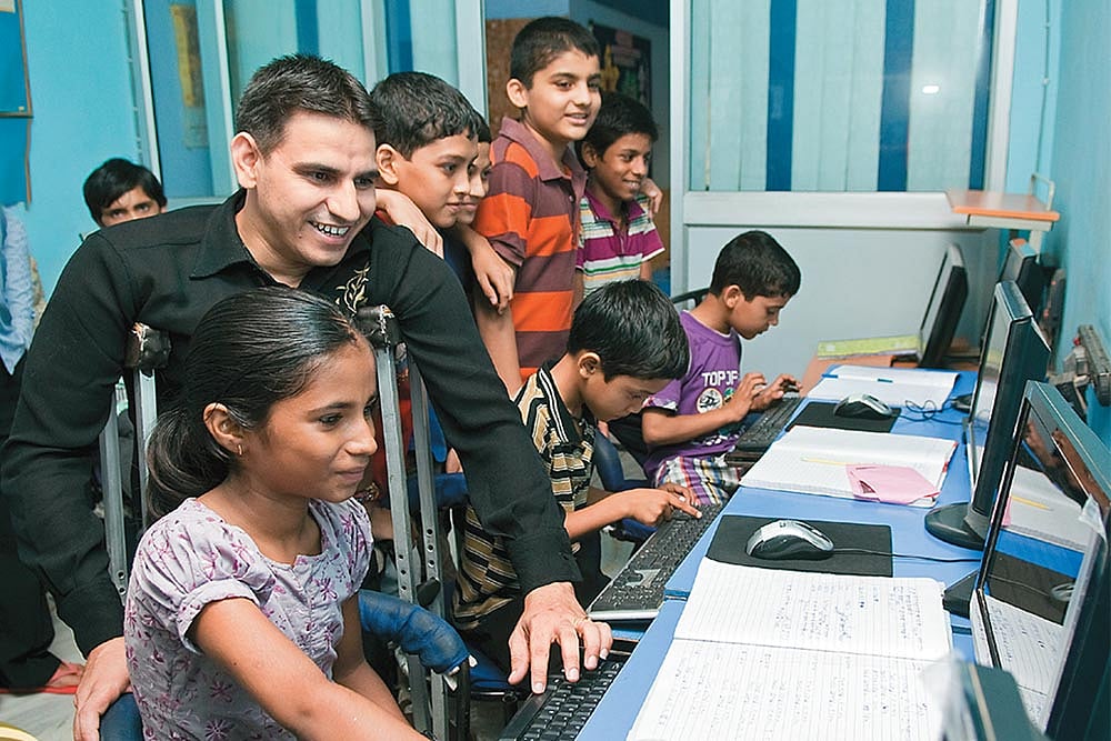 Outlook Description : Outlook Image