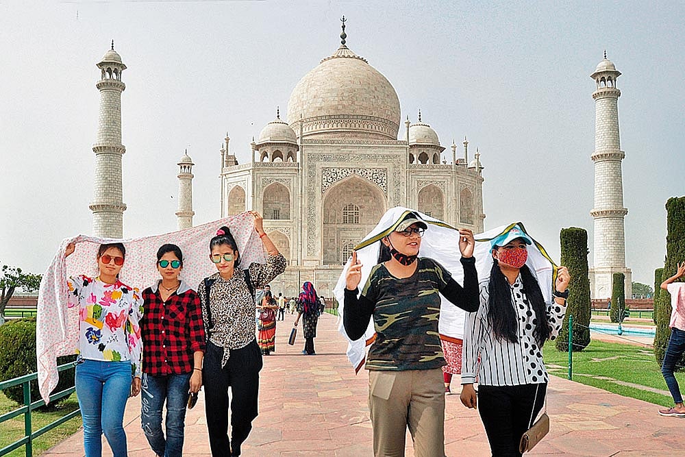 Outlook Description : Outlook Image