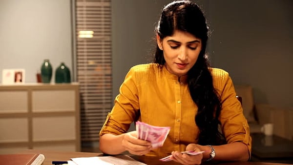 Would You Be The Damsel In Distress Or The Alpha Woman In Finances