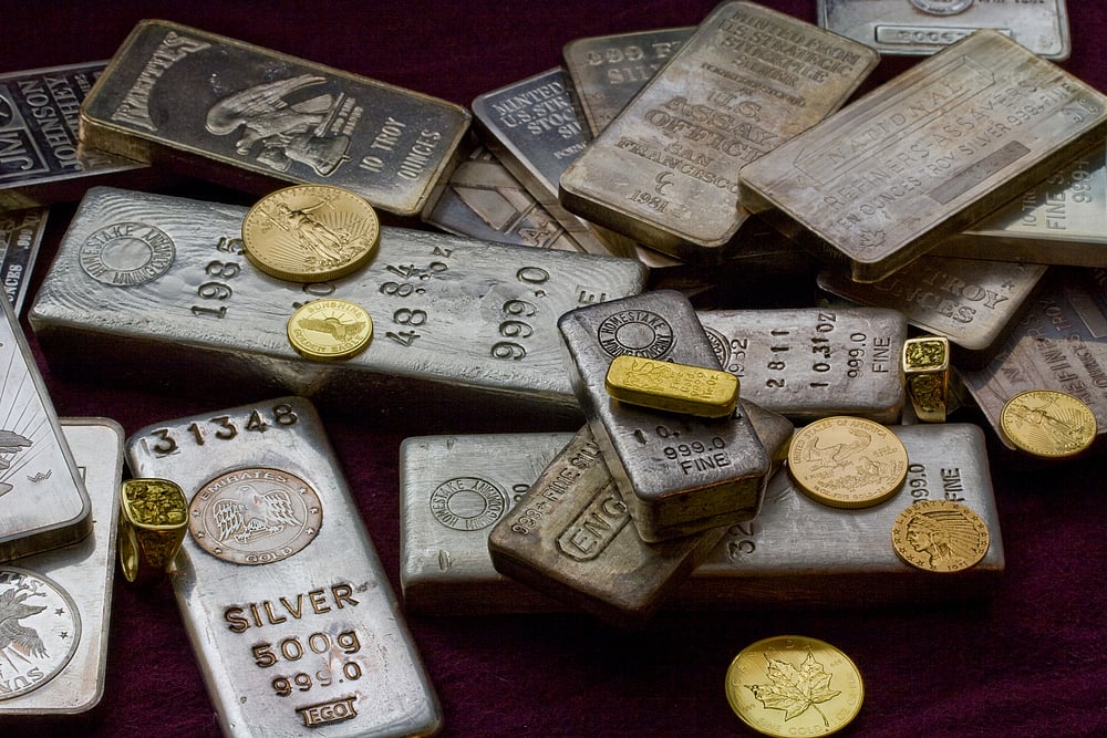 Gold, Silver Prices Climb on Spot Demand