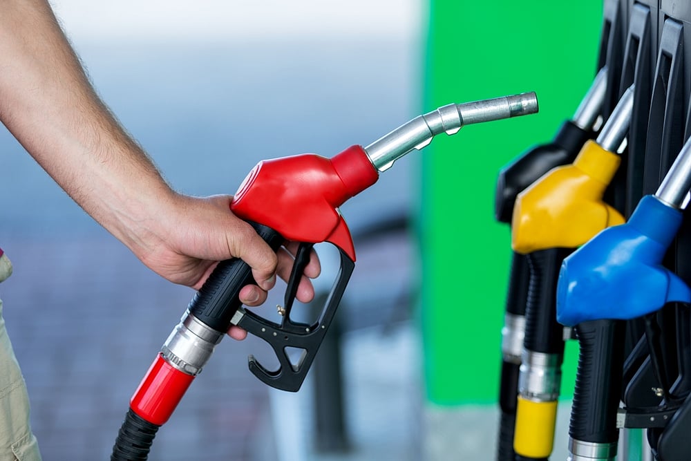 Crude Oil Futures Fall, Govt Raises Excise Duty Cap