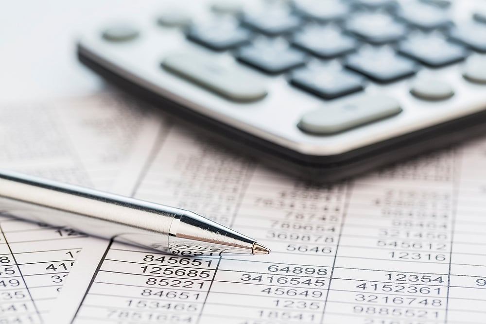 Uncertainty Grips Investors, 70% Opt Out Of Any Non-essential Purchase